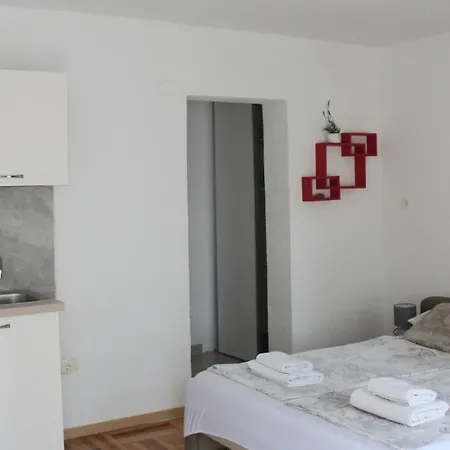 Apartman Maestral